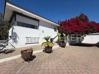 Casa con piscina en venta en Carrer Isidre Nonell 7, imagen 5