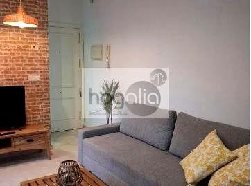 Foto 5 de Ático de alquiler en San Gil,  Sevilla Capital