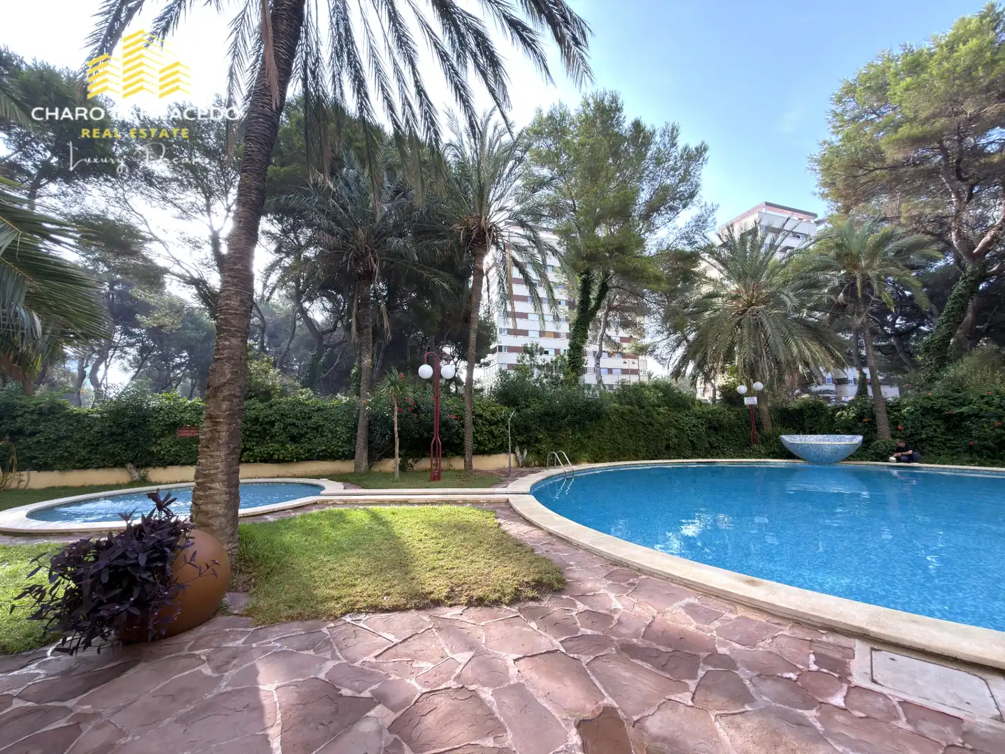 Piscina de Pis de lloguer en Valencia amb Aire condicionat, Jardí privat i Terrassa
