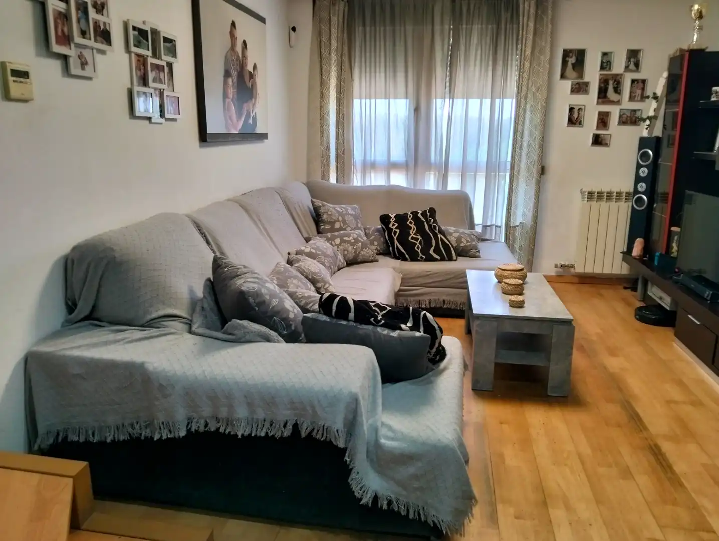 Sala de estar de Dúplex en venta en Cadrete con Aire acondicionado, Calefacción y Parquet
