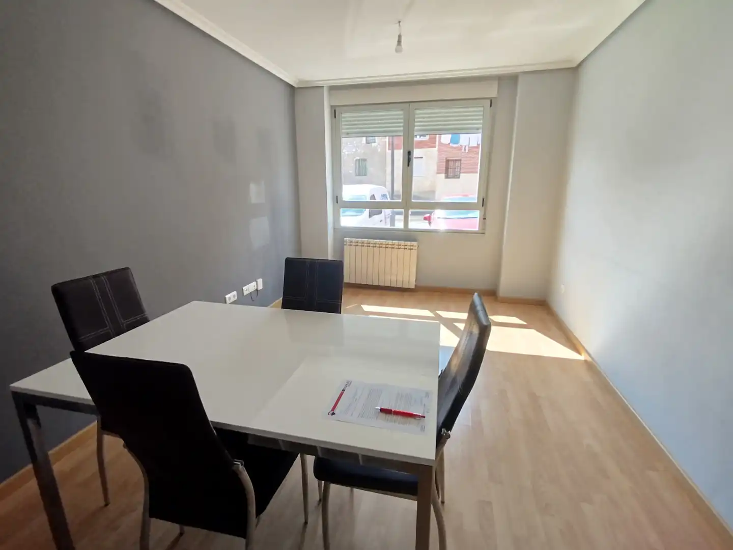Esszimmer von Wohnung zum Verkauf in Zaratán mit Heizung, Abstellraum und Ofen