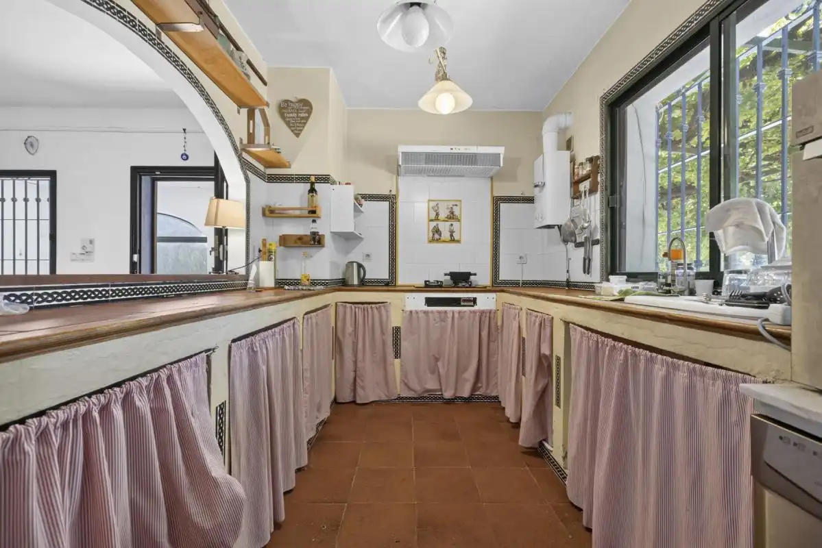 Küche von Haus oder Chalet zum Verkauf in Bollullos de la Mitación mit Klimaanlage, Heizung und Privatgarten