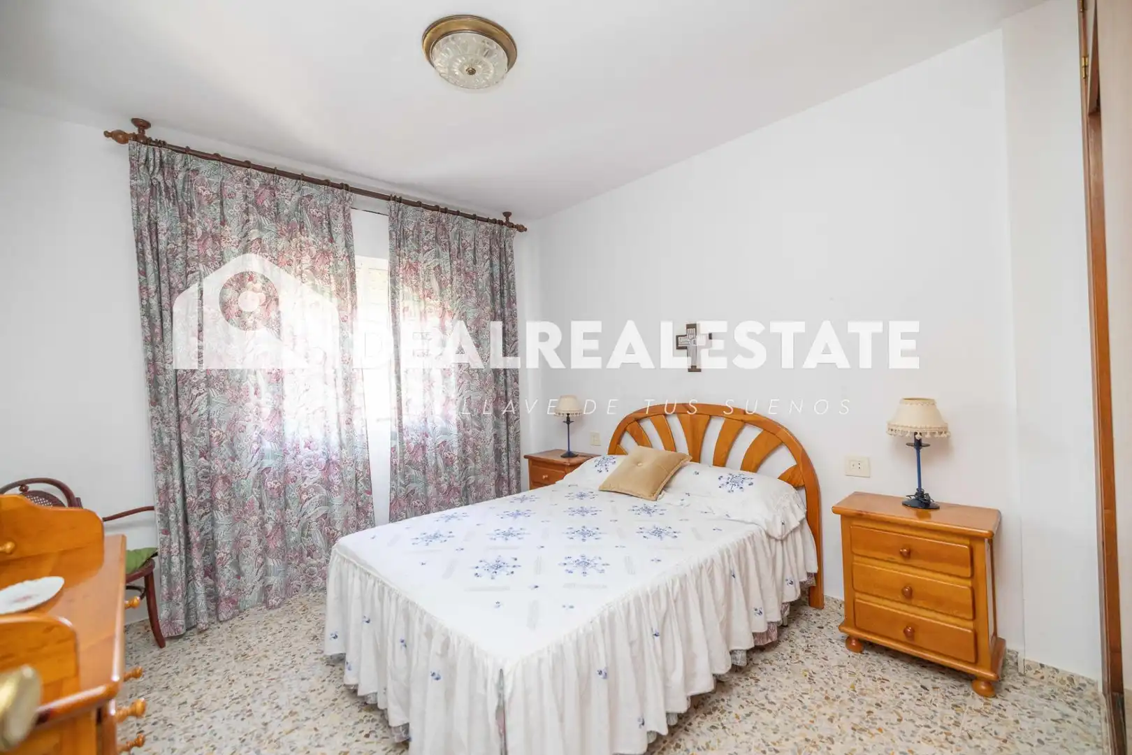 Dormitori de Casa o xalet en venda en Almonte amb Jardí privat, Terrassa i Moblat