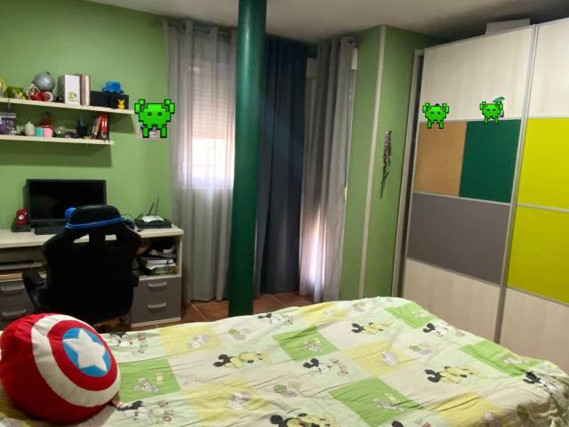 Casa-chalet en Venta en La Victoria