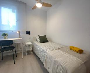 Flat to share in Calle de Rocafort, 137, San Cristóbal