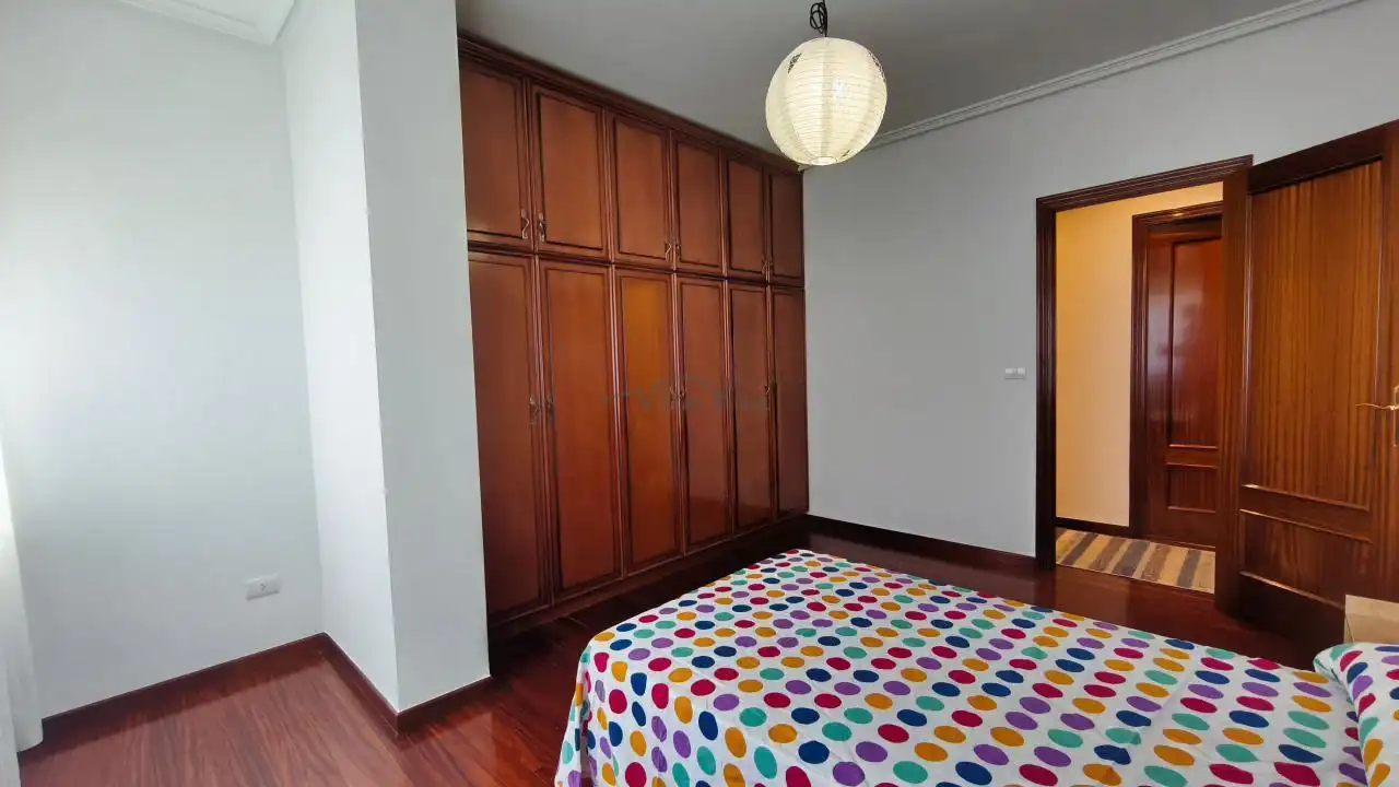 Bedroom of Flat for rent in Ourense Capital   with Heating, Parquet flooring and Storage room