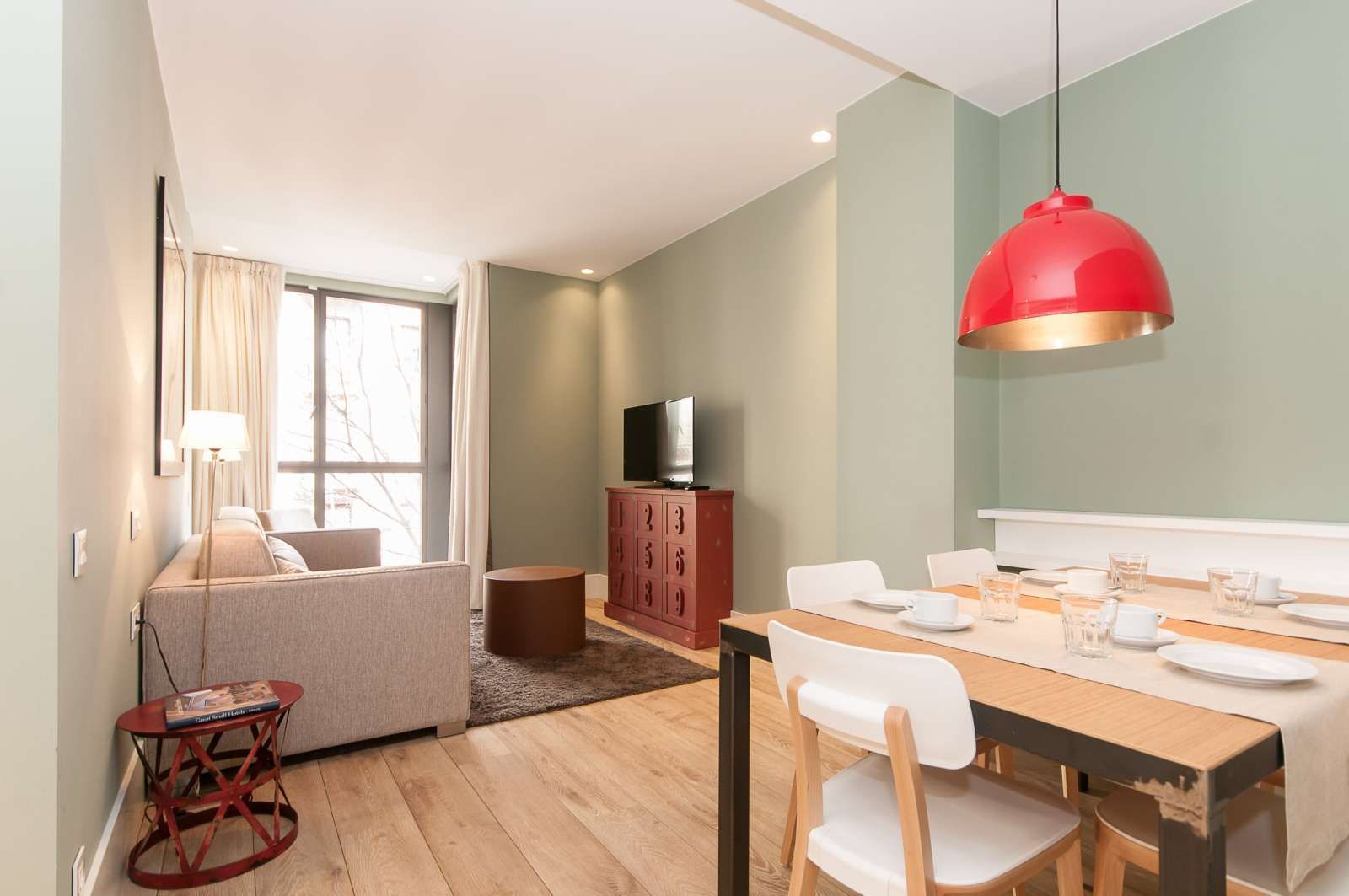 Living room of Apartment to share in  Barcelona Capital  with Air Conditioner and Terrace