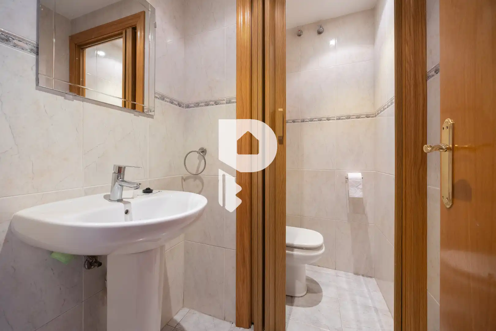 Baño de Piso en venta en Vallirana con Aire acondicionado, Calefacción y Parquet
