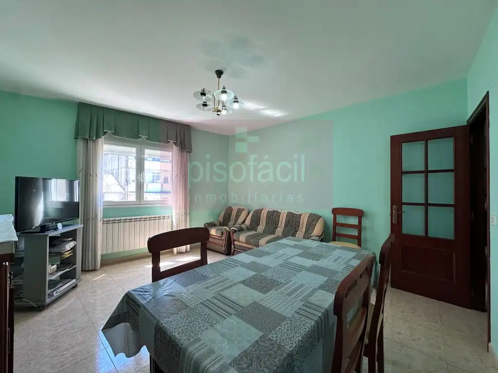 Dormitori de Apartament en venda en Lugo