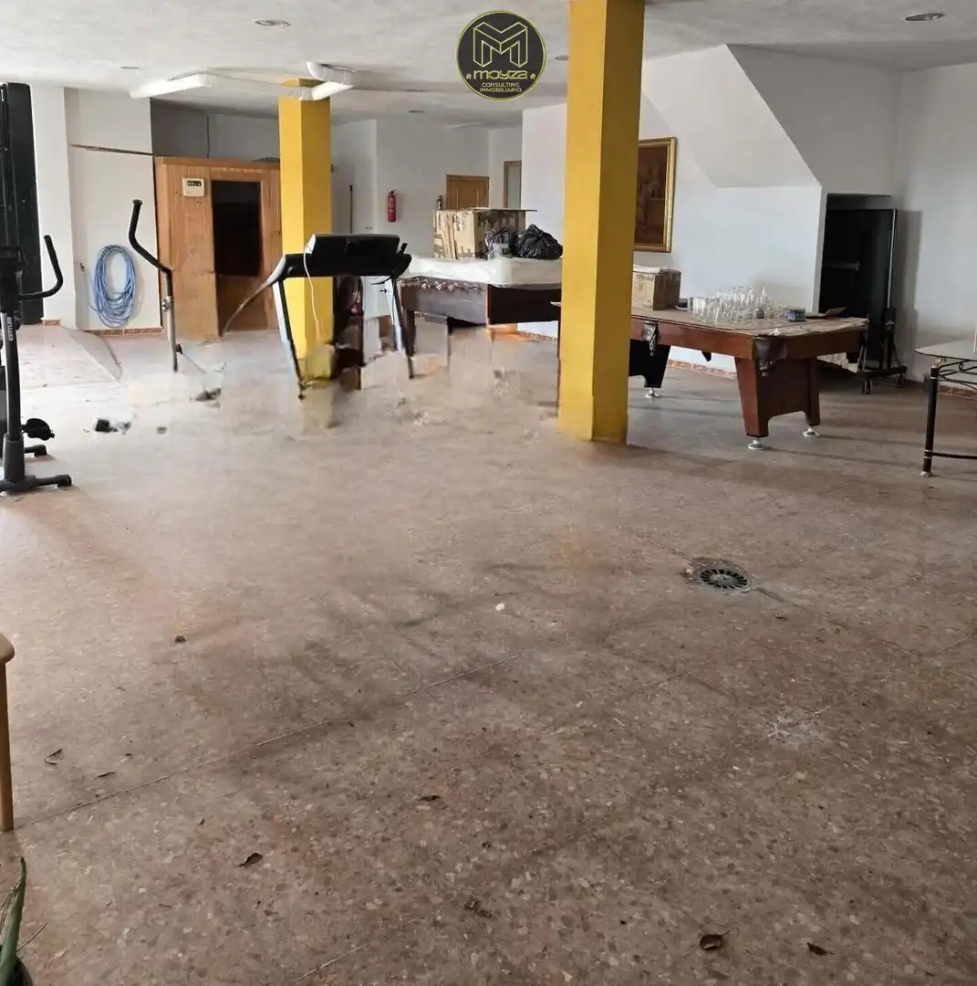 Casa o xalet en venda en Jaén amb Aire condicionat, Traster i Piscina