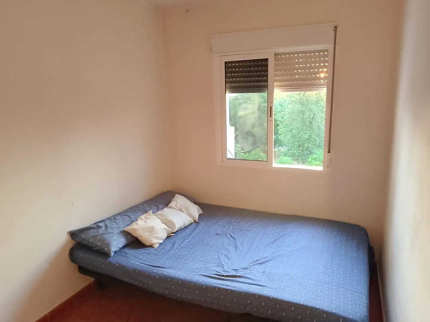 Habitación de Piso en venta en Sevilla con Aire acondicionado y Terraza