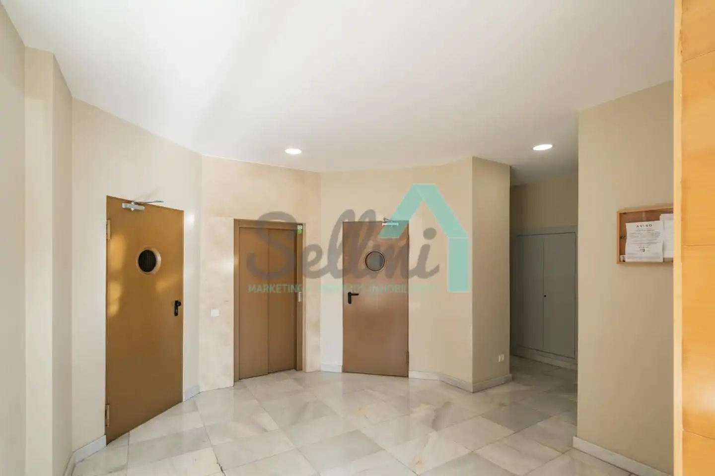 Flat for rent in Oviedo   with Heating, Parquet flooring and Furnished