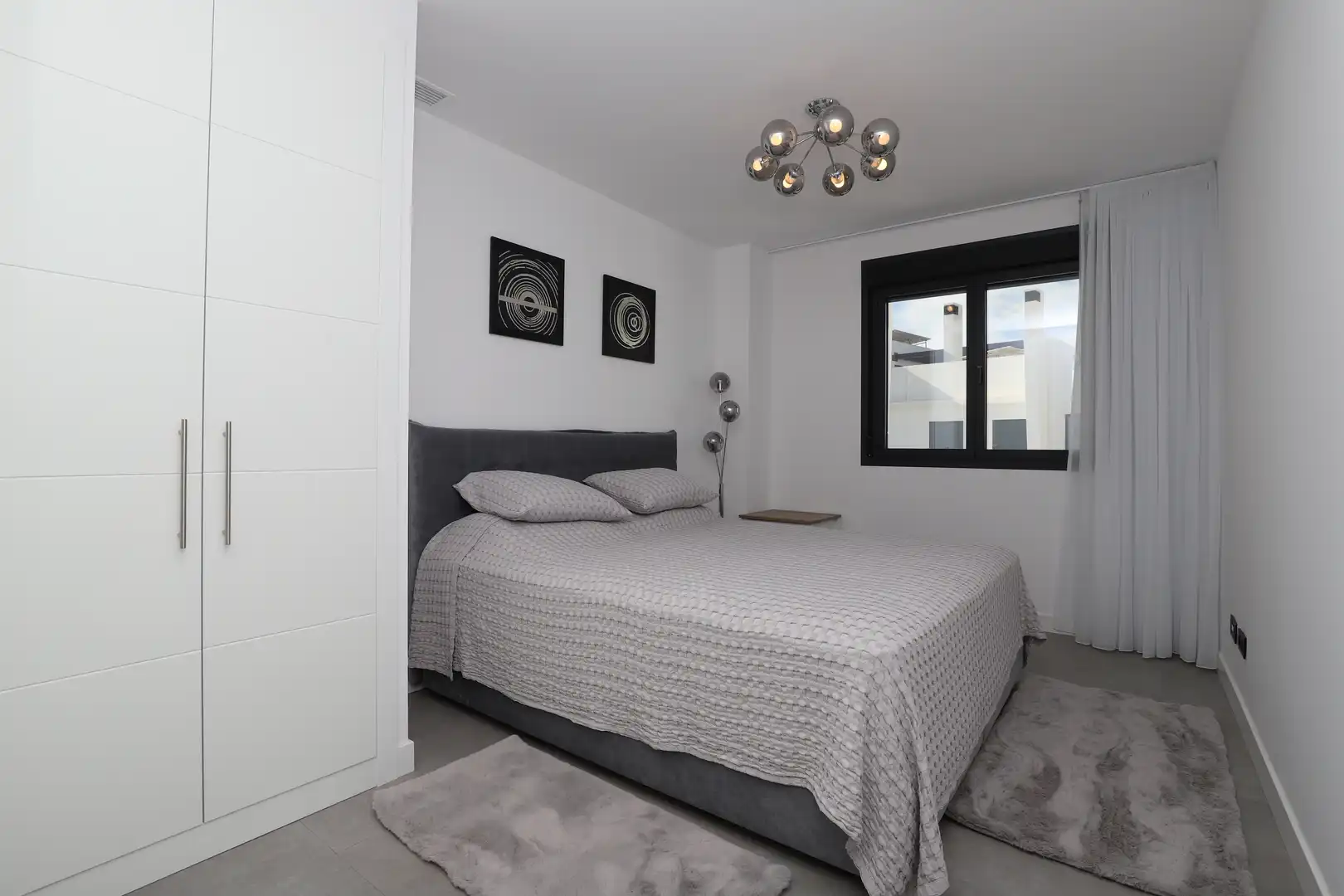 Habitación de Apartamento en venta en Estepona con Aire acondicionado, Calefacción y Terraza