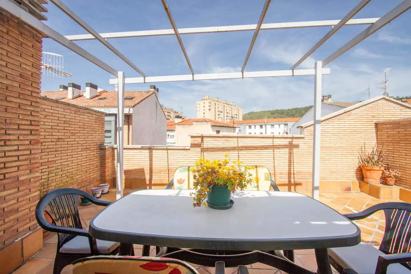 Terrasse von Maisonette zum Verkauf in Villava / Atarrabia mit Klimaanlage, Heizung und Terrasse