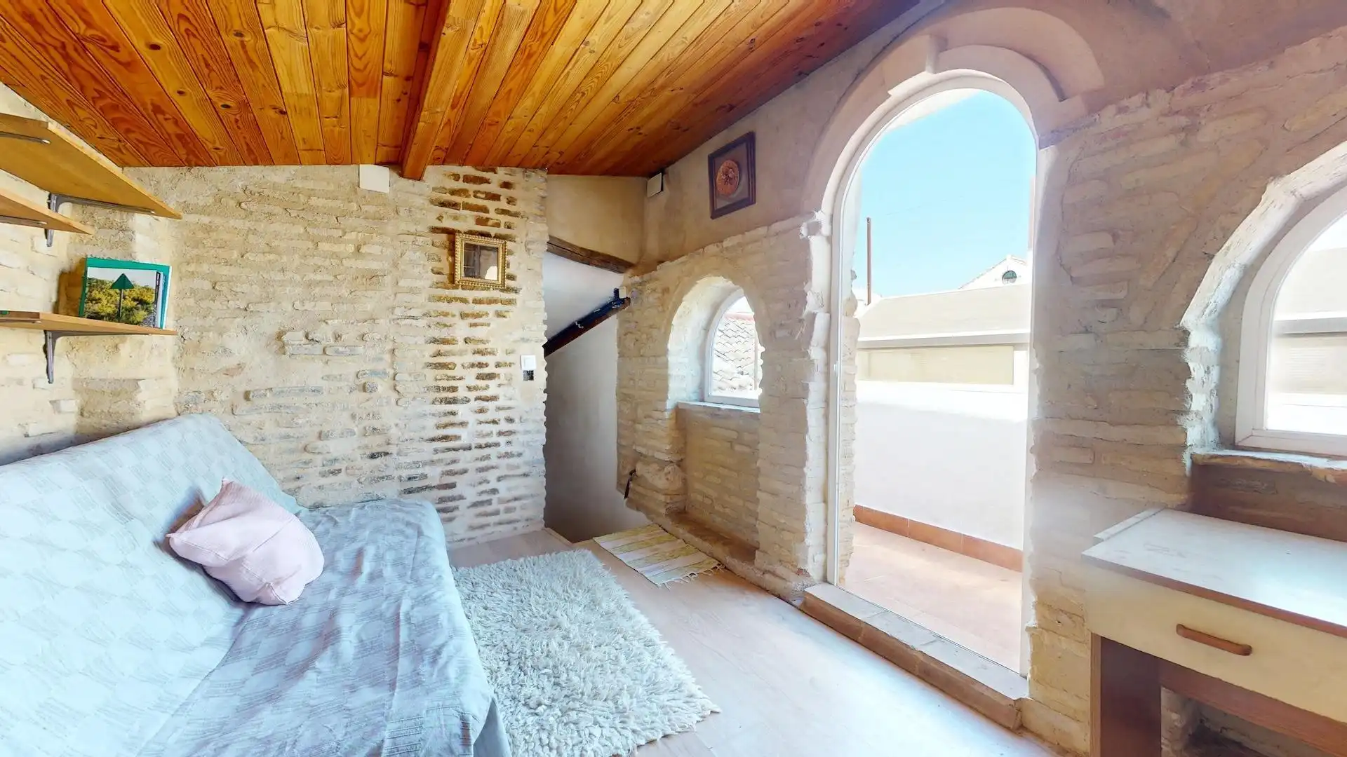 Casa con terraza en venta en Calle LUCANO