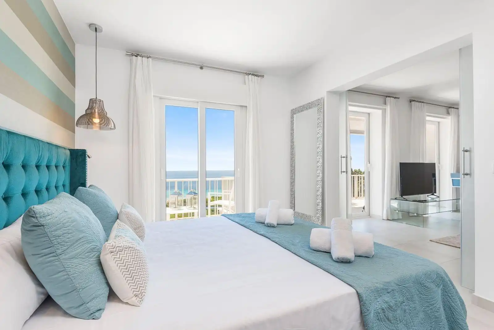 Dormitori de Apartament en venda en Alaior amb Aire condicionat, Terrassa i Moblat