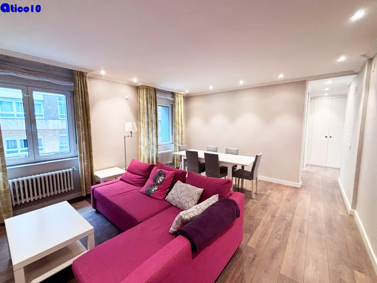 Living room of Flat for sale in Oviedo   with Heating, Storage room and Furnished