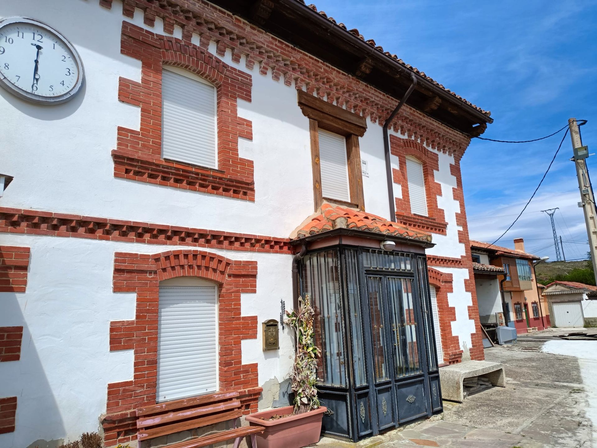 Vista exterior de Casa o chalet de alquiler en Aguilar de Campoo con Calefacción, Parquet y Terraza