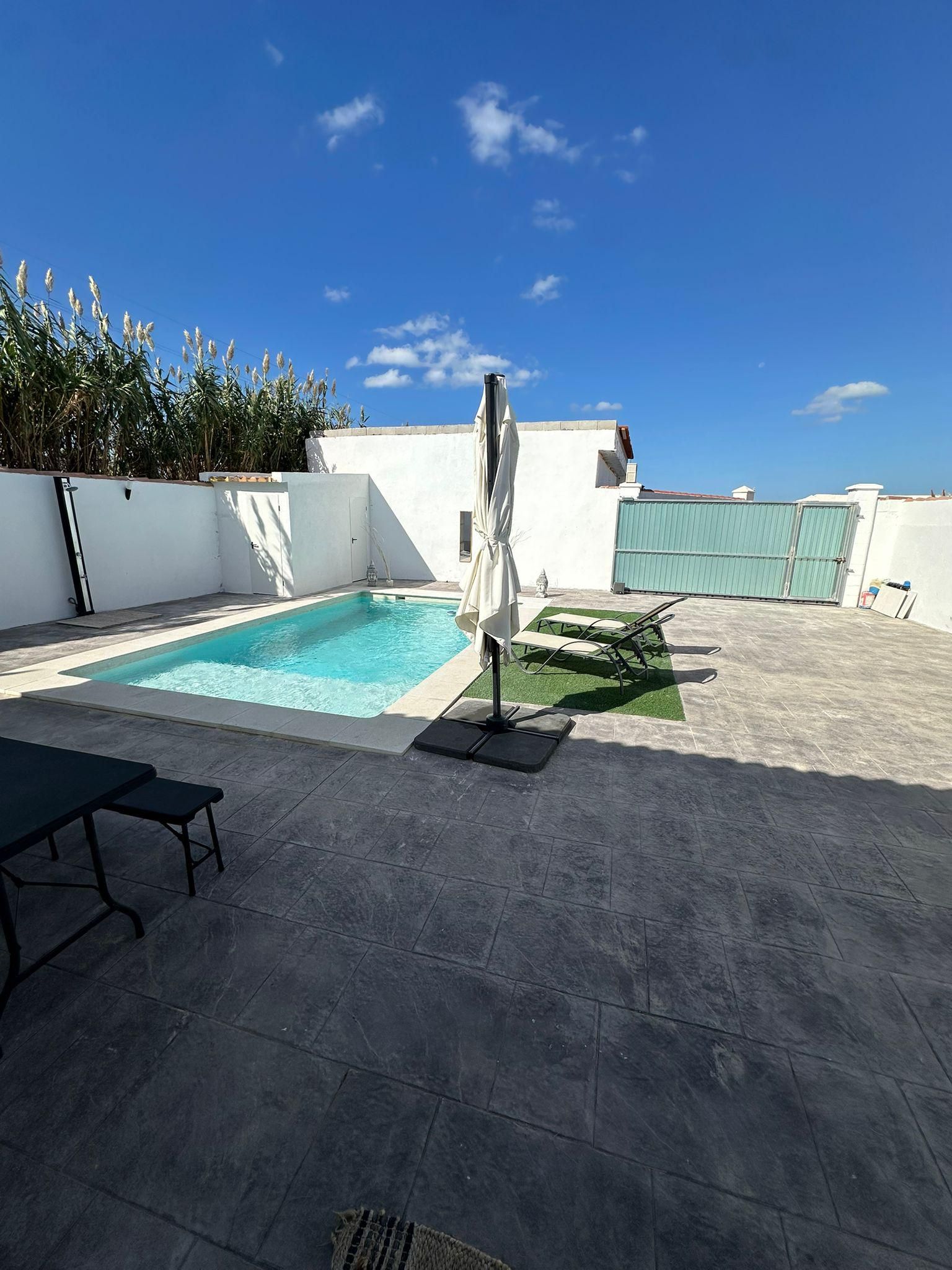 Piscina de Casa o chalet en venta en Chiclana de la Frontera