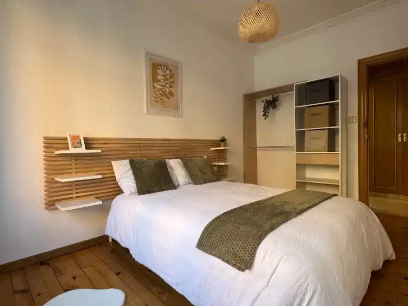 Bedroom of Flat for share in El Soto