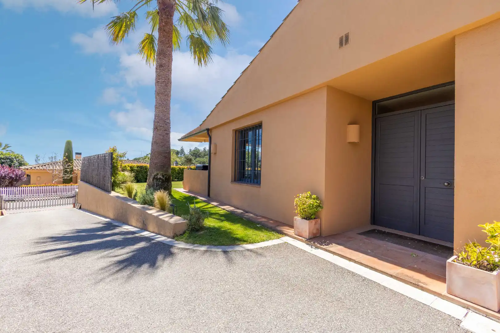 Exterior view of Houses for sale in Sant Vicenç de Montalt  with Air Conditioner, Heating and Private garden