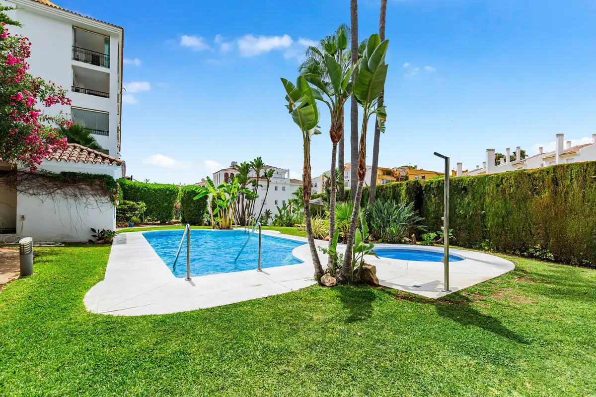 Piscina de Apartament en venda en Mijas amb Aire condicionat, Calefacció i Terrassa