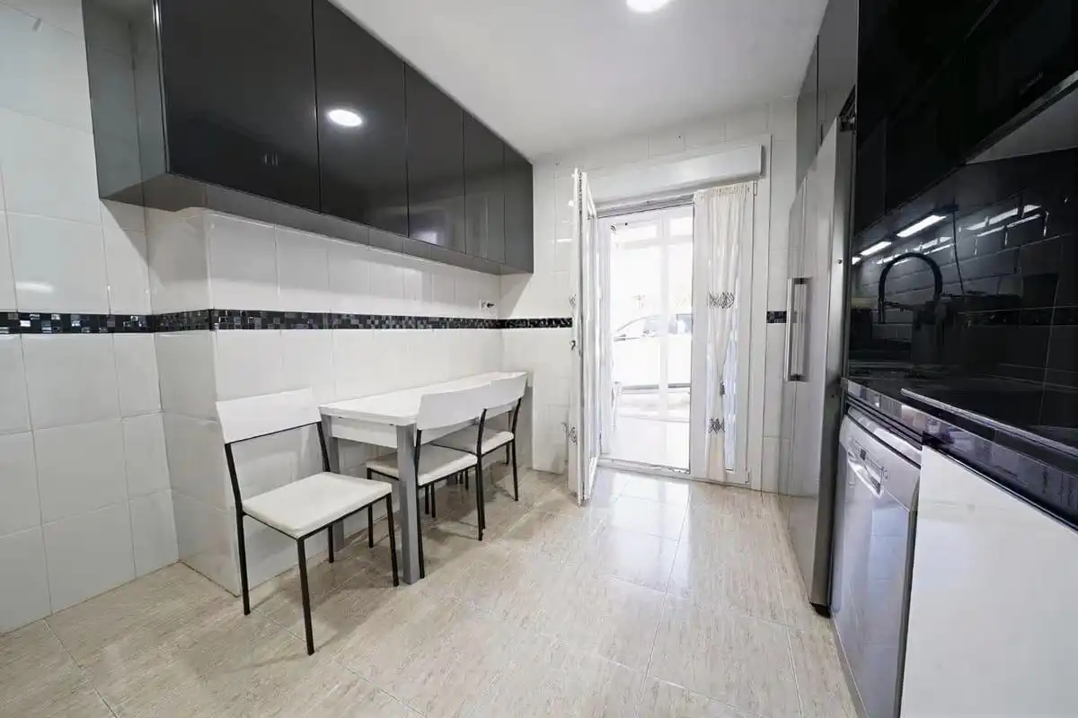 Chalet con piscina en venta en Pueblo Español - Coveta Fumá, imagen 5