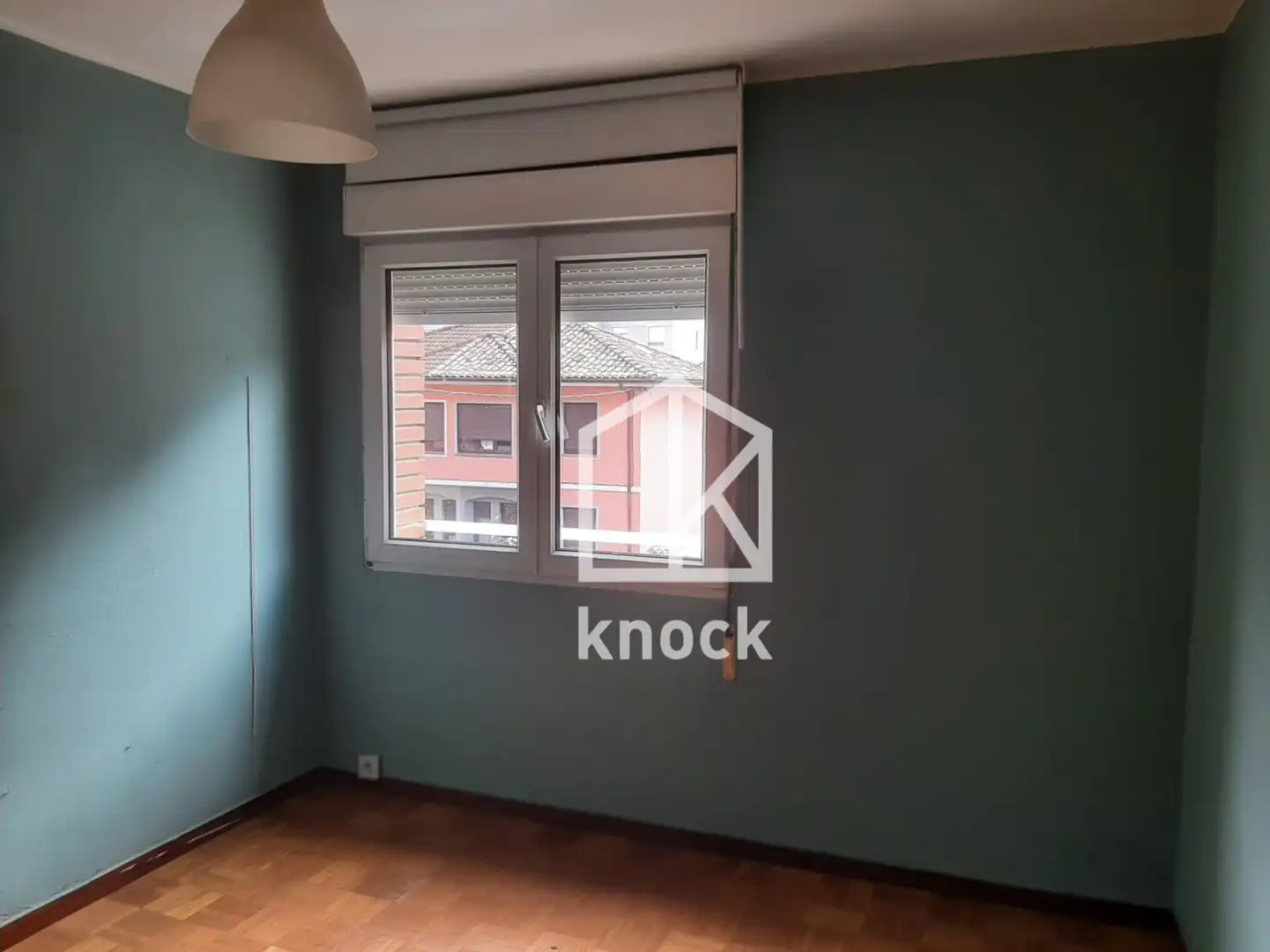 Schlafzimmer von Wohnung zum Verkauf in Lena mit Heizung und Abstellraum