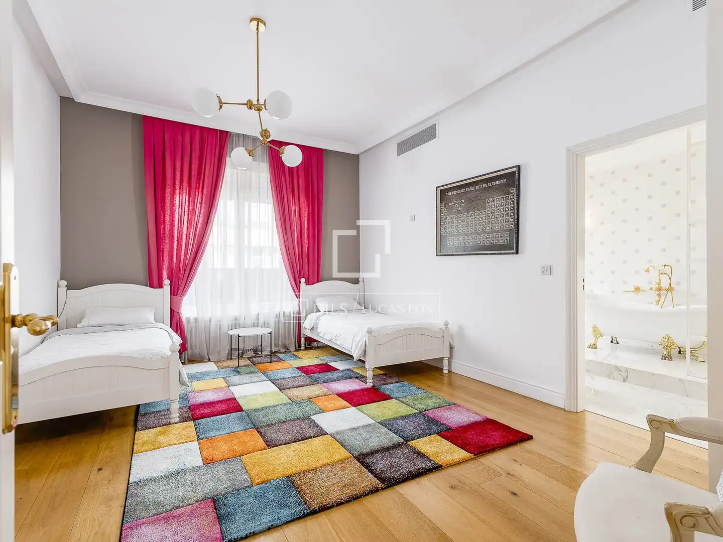 Bedroom of Attic for sale in Barcelona  with Air Conditioner, Heating and Parquet flooring