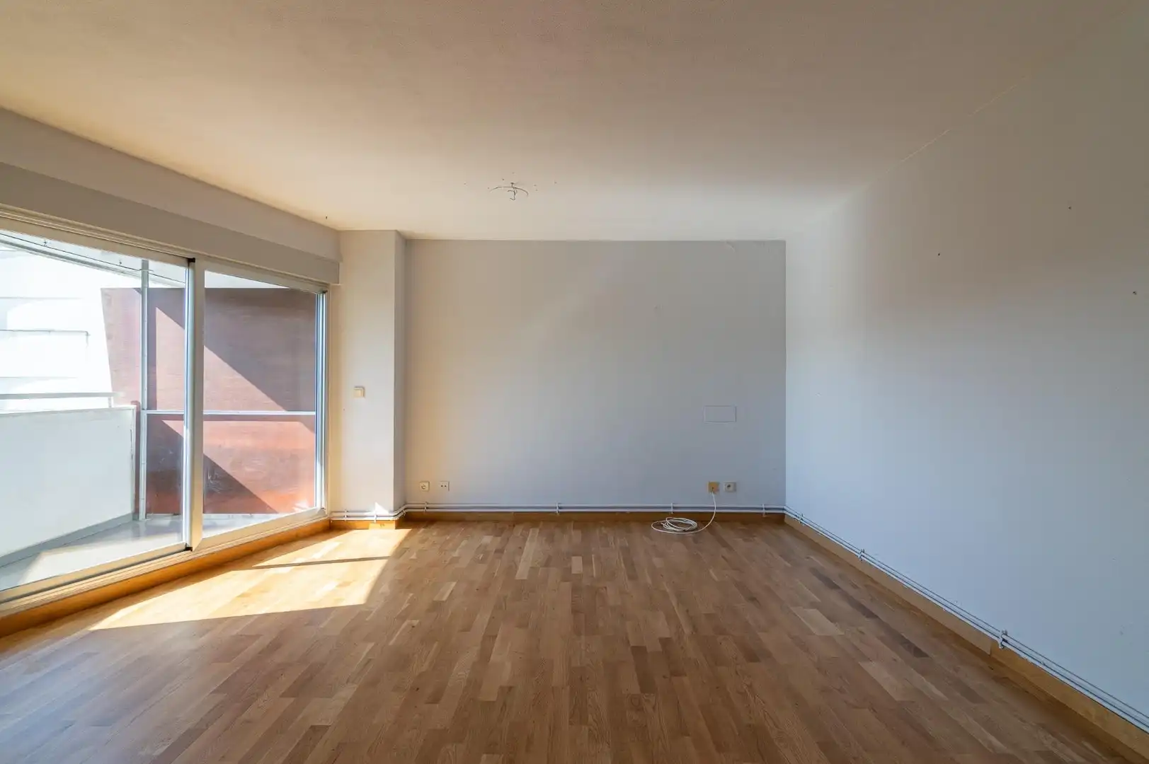 Flat for sale in Calle del Lago, Mendillorri