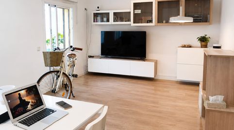 Foto 2 de Piso en venta en Carrer de Travau, El Turó de la Peira, Barcelona Capital