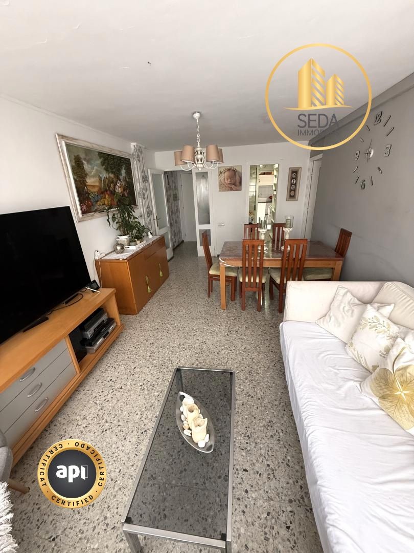 Sala d'estar de Àtic en venda en Terrassa