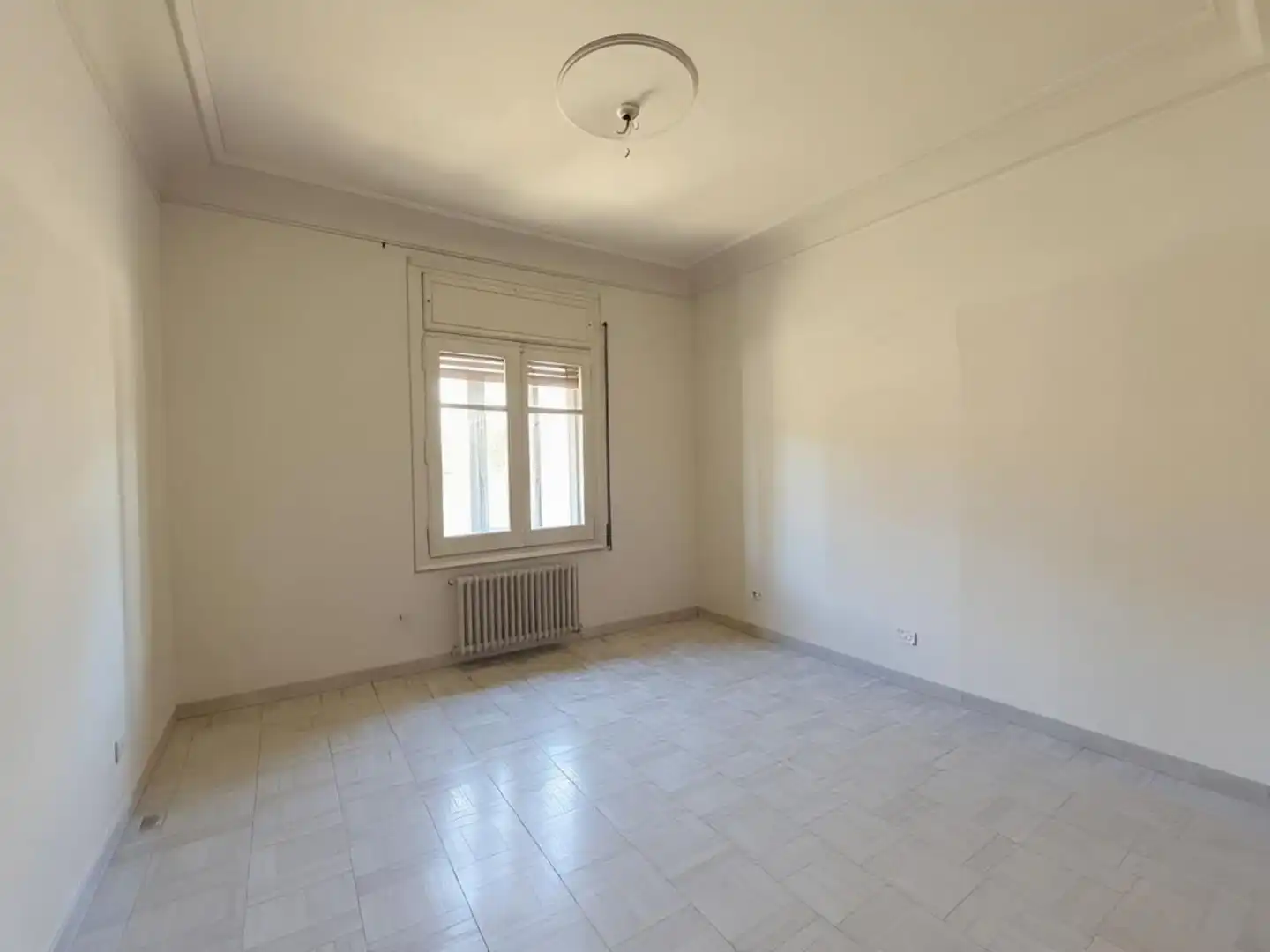 Bedroom of Flat for sale in Zaragoza  with Heating, Terrace and Storage room