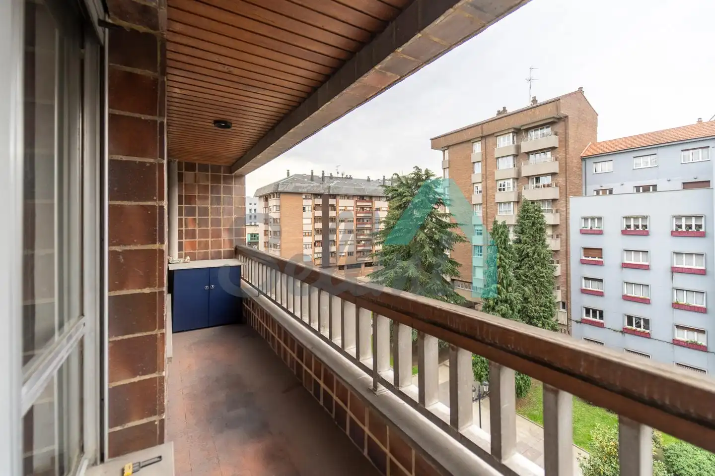 Terraza de Piso en venta en Oviedo  con Calefacción, Parquet y Terraza