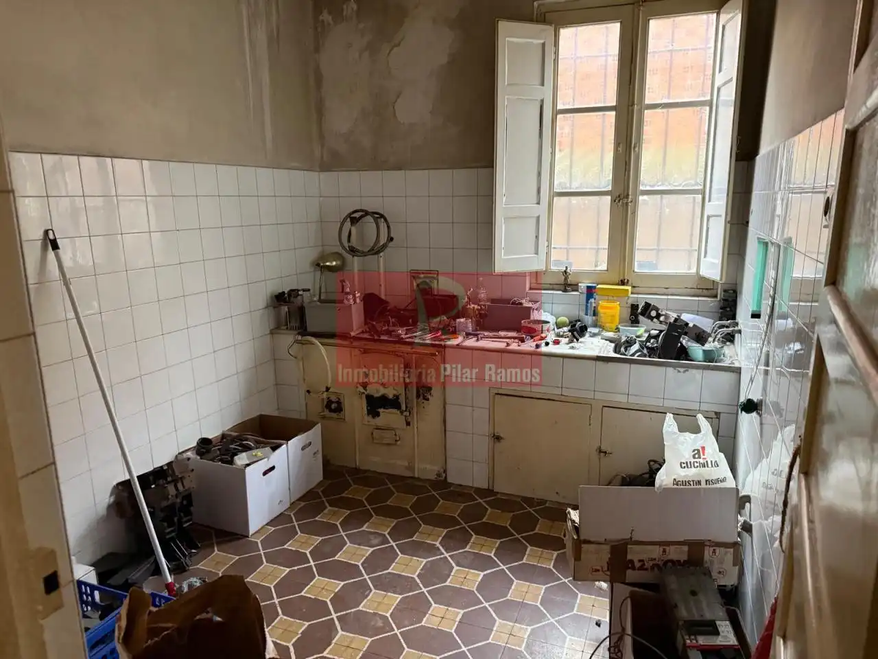 Cocina de Casa o chalet en venta en León Capital  con Calefacción, Jardín privado y Trastero