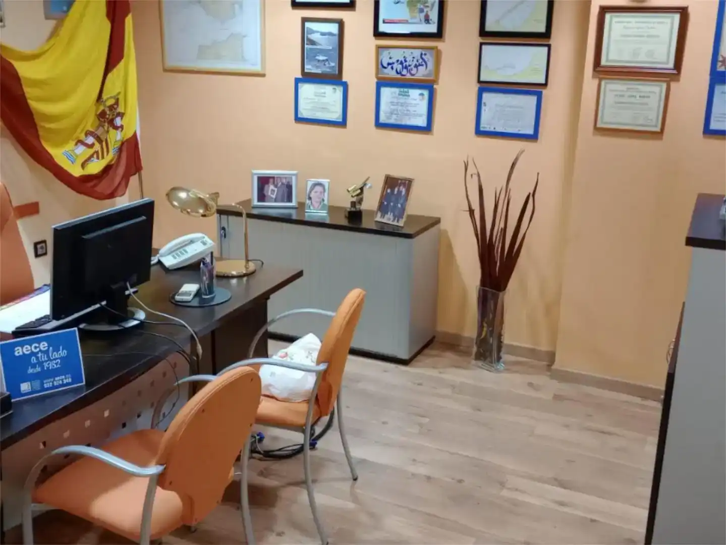 Oficina de lloguer en Camas