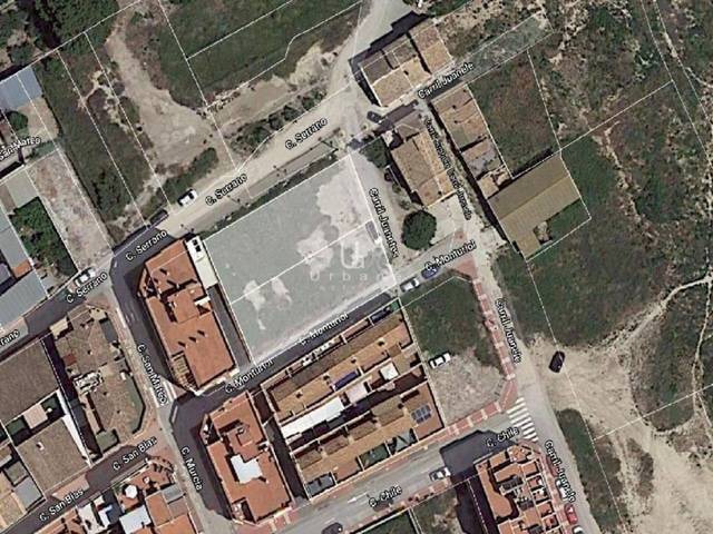 Terreno en Venta en Calle Serrano en San José de la Vega
