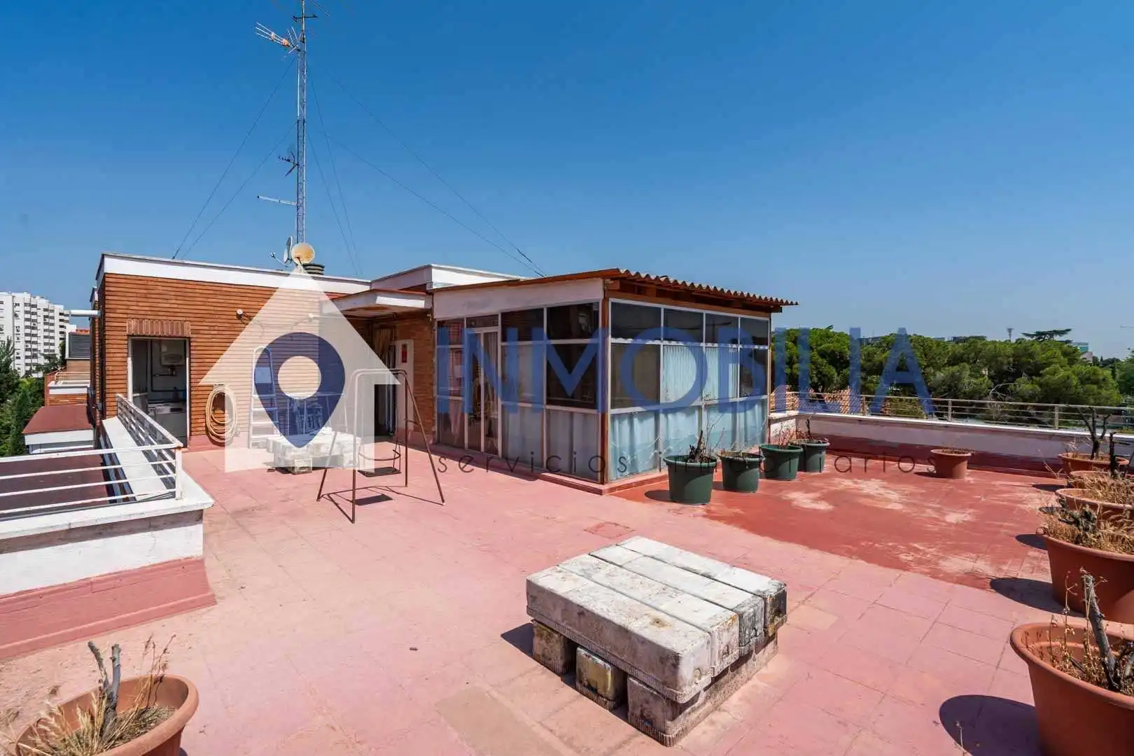 Terraza de Ático en venta en Madrid con Calefacción y Terraza