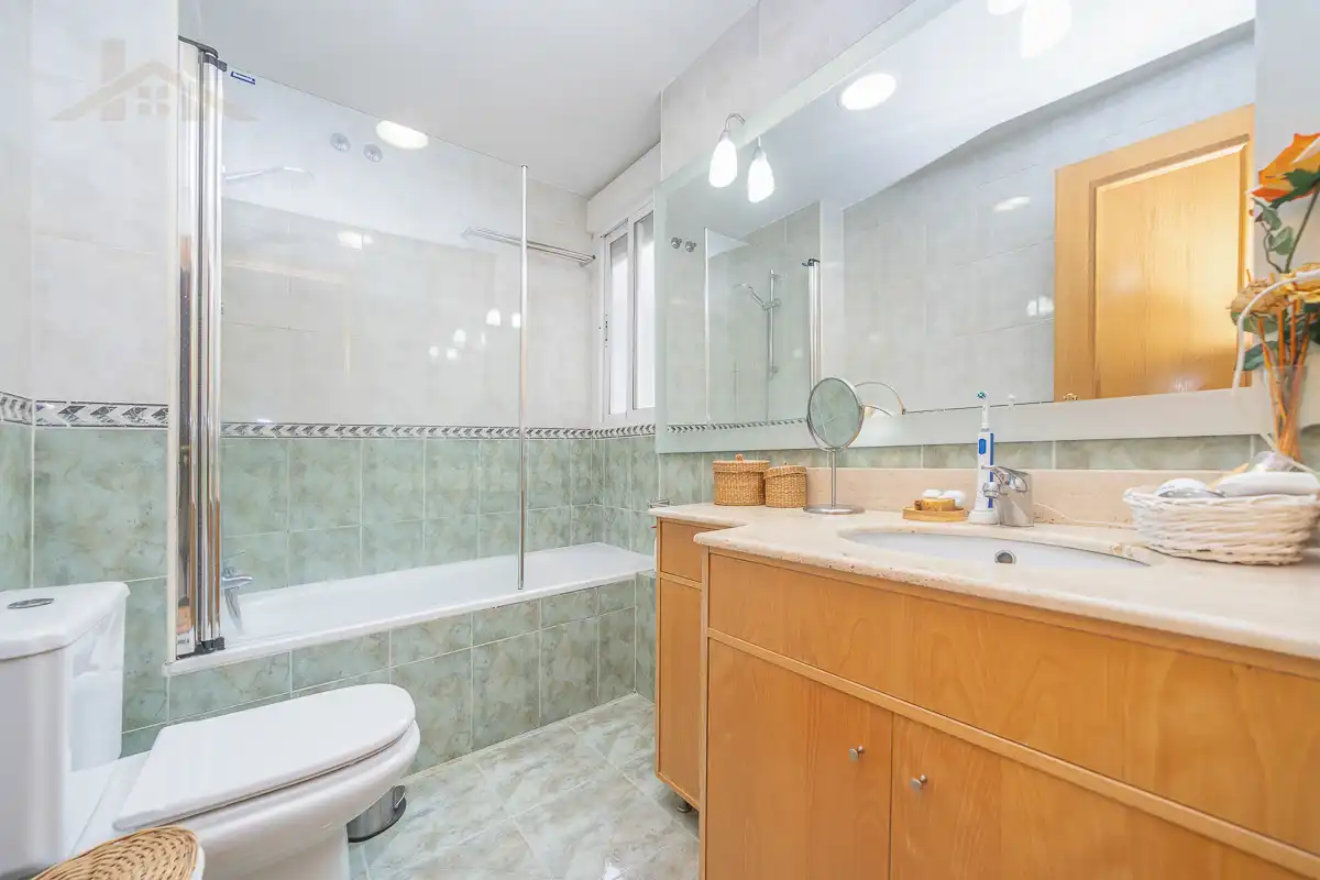 Bathroom of Duplexes for sale in Torrelodones  with Air Conditioner, Heating and Terrace