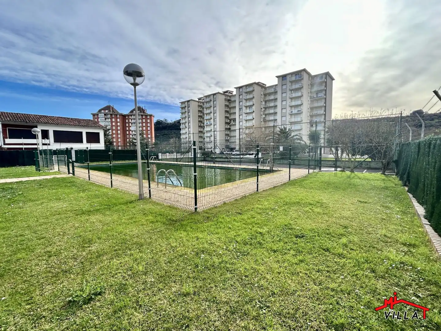 Swimming pool of Flat for sale in Laredo  with Terrace