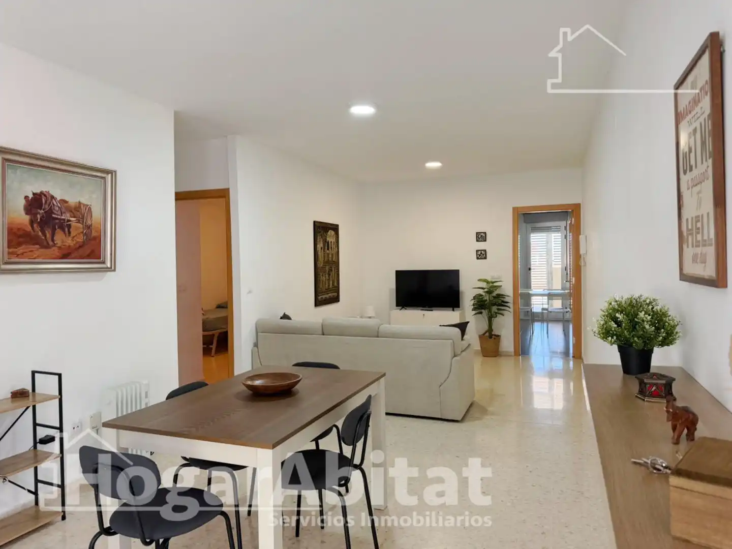 Sala de estar de Piso en venta en Llíria con Terraza, Trastero y Piscina comunitaria