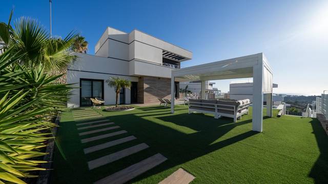 Casa-chalet en Venta en Calle Cáceres en Balcón de Finestrat - Terra Marina