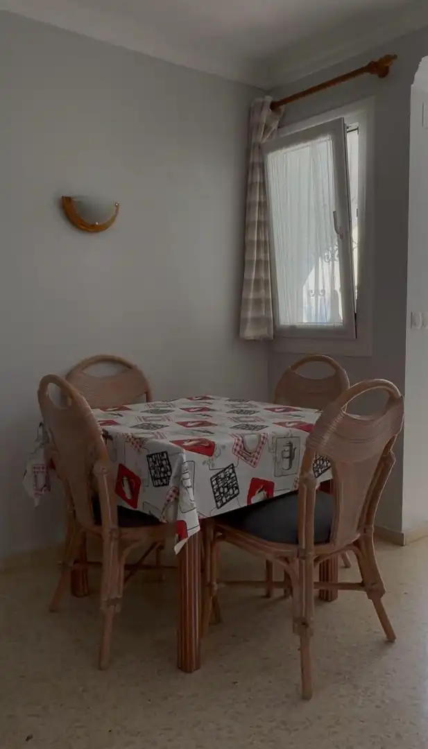 Menjador de Apartament en venda en Oliva