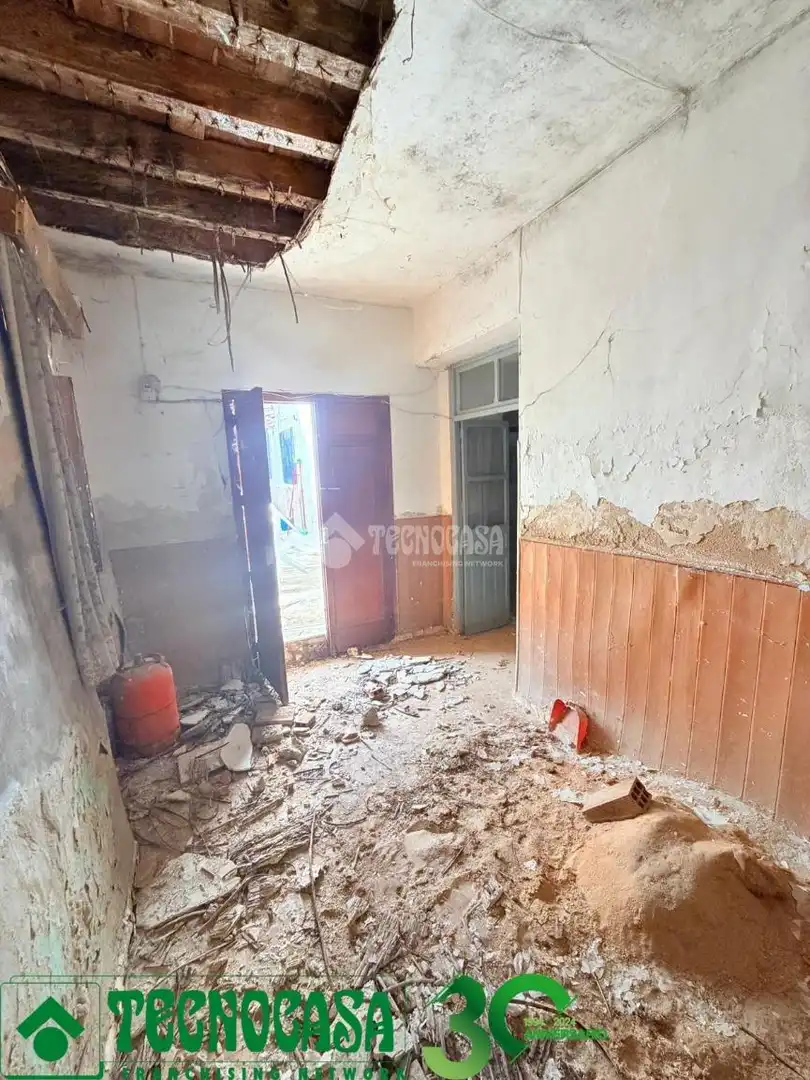 Casa amb piscina en venda a Polán, imagen 5