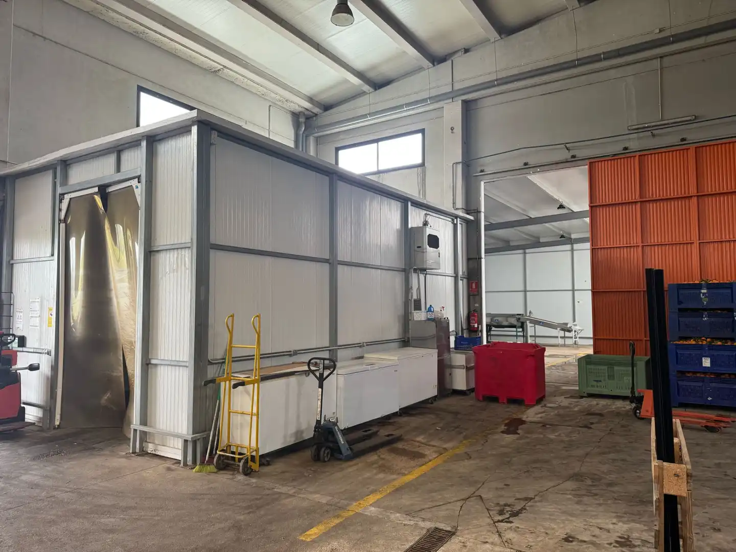 Exterior view of Industrial buildings for sale in Godelleta