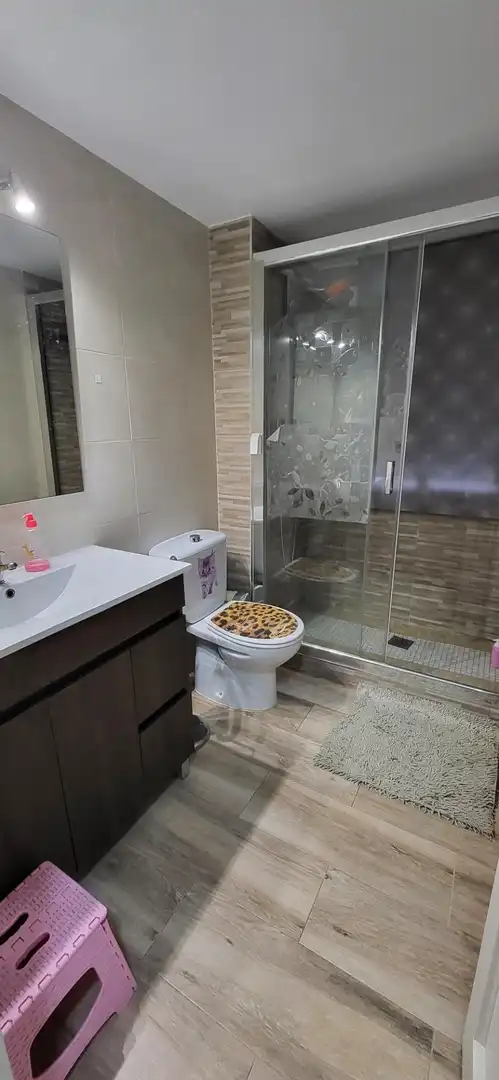 Badezimmer von Wohnung zum Verkauf in Córdoba mit Klimaanlage