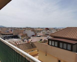 Vista exterior de Pis en venda en San Pedro del Pinatar amb Aire condicionat, Moblat i Forn