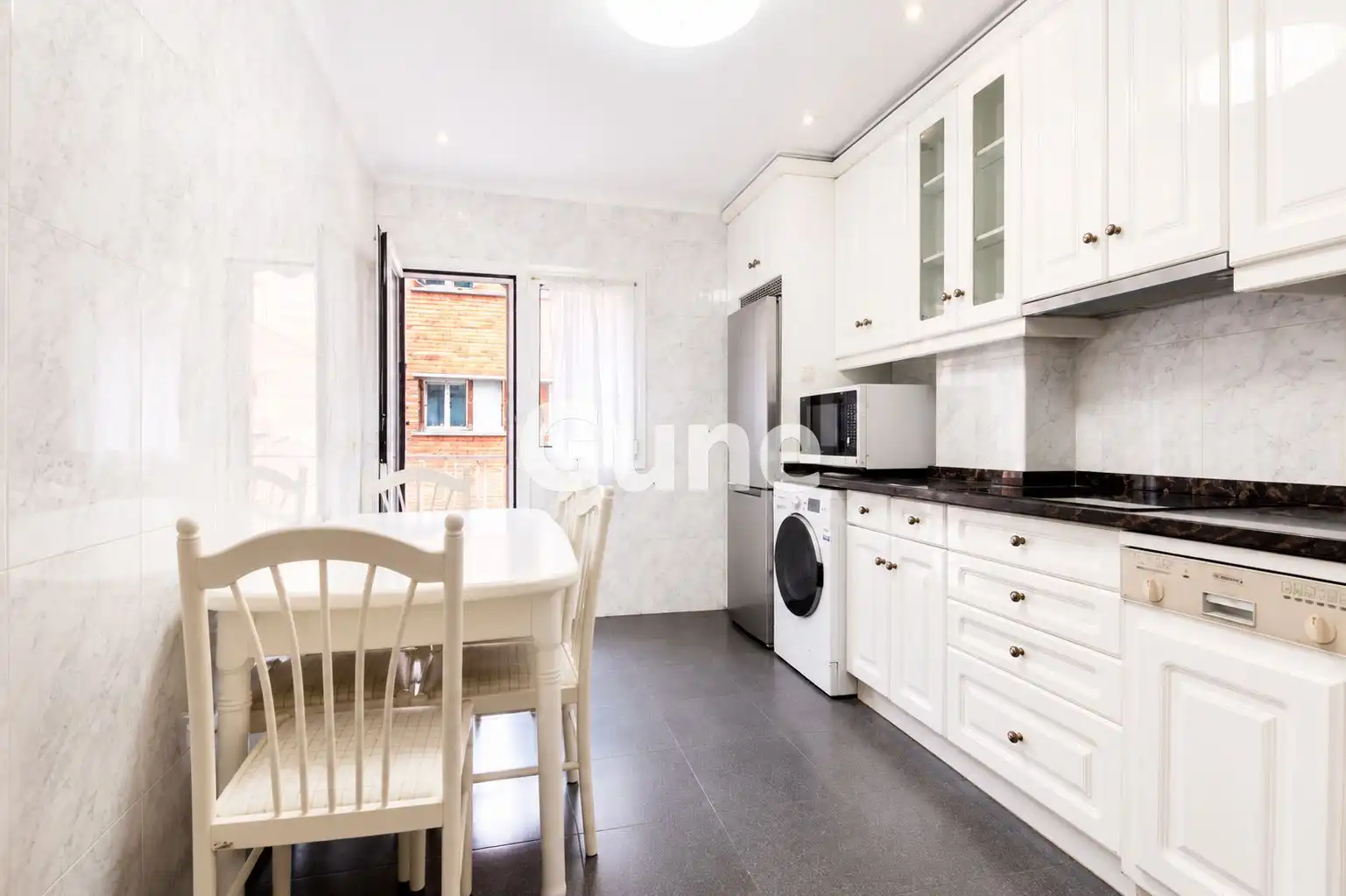 Cocina de Piso en venta en Beasain con Calefacción, Terraza y Trastero