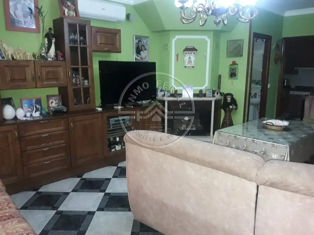Sala de estar de Casa adosada en venta en Écija con Aire acondicionado y Balcón
