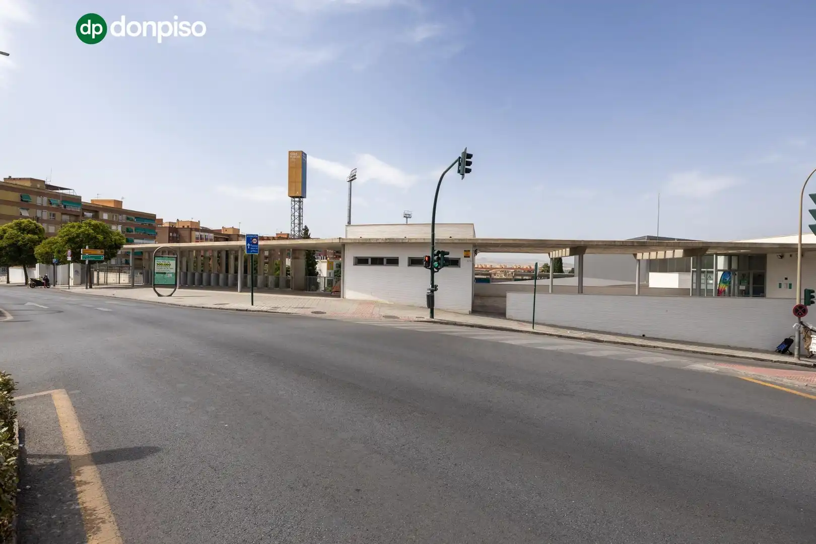 Vista exterior de Pis en venda en Granada